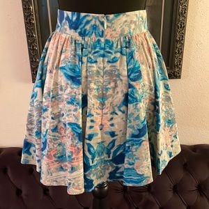 Keepsake water color/abstract skirt with pockets. Colorful and comfortable. Chic